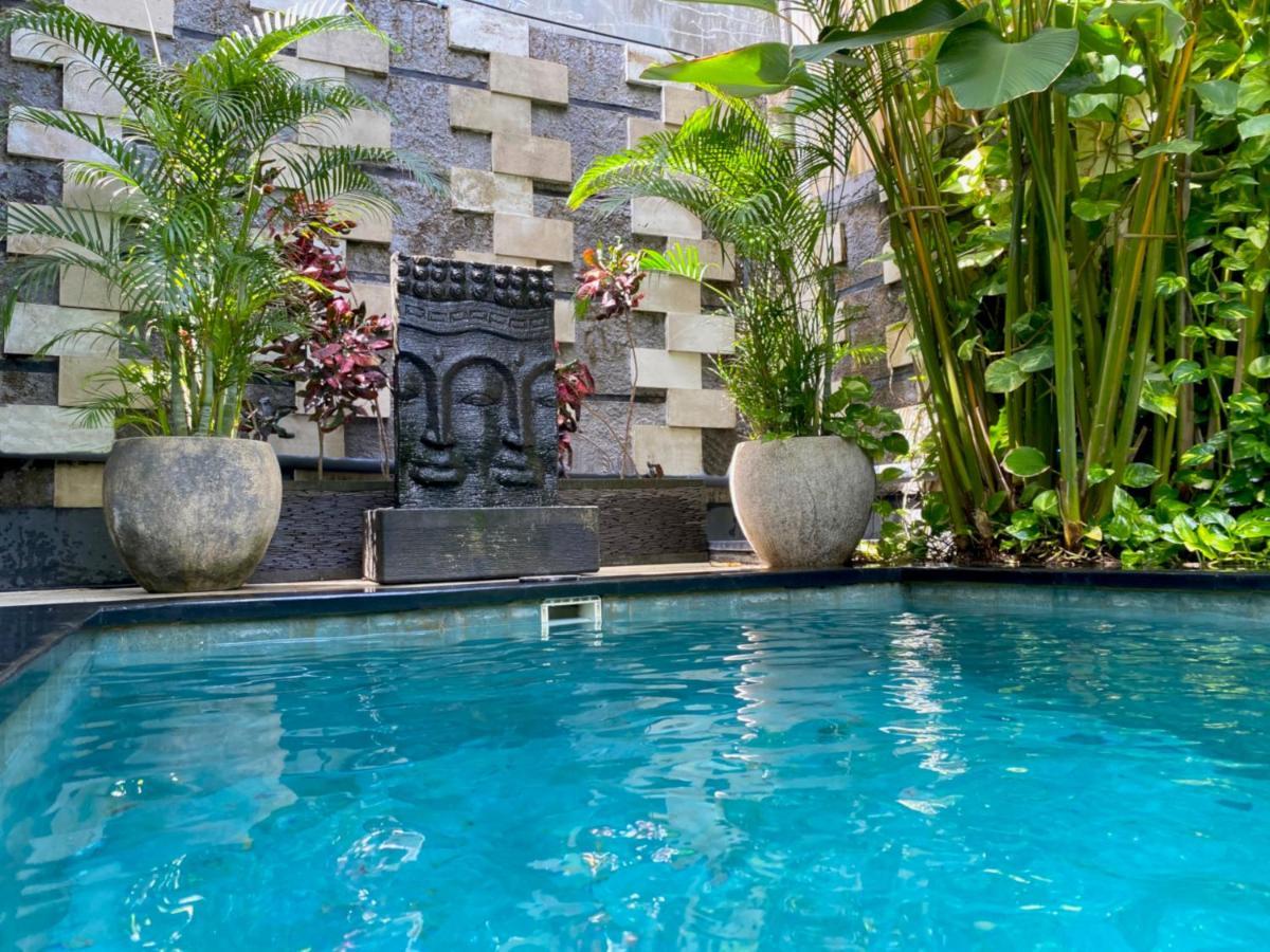 Villa Lily Seminyak ภายนอก รูปภาพ