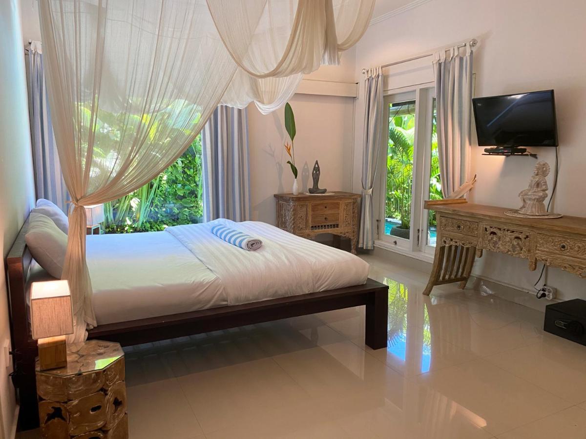 Villa Lily Seminyak ภายนอก รูปภาพ